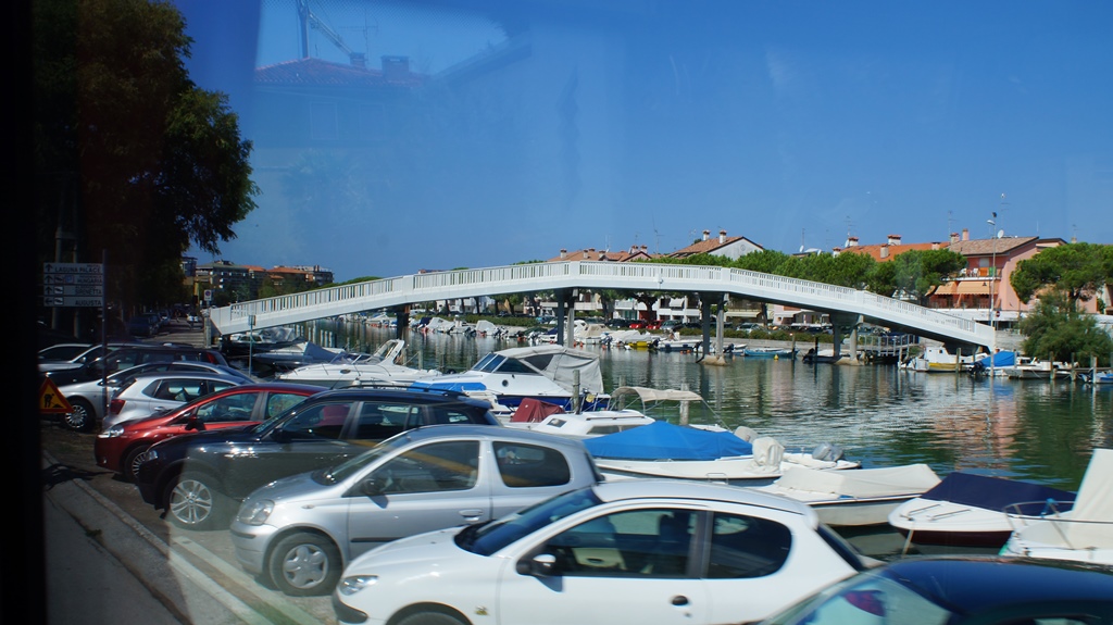 104.jpg