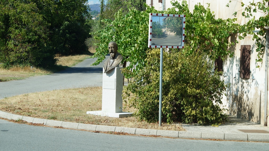 158.jpg