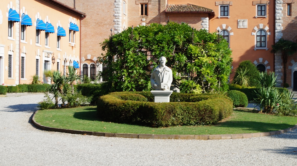 169.jpg
