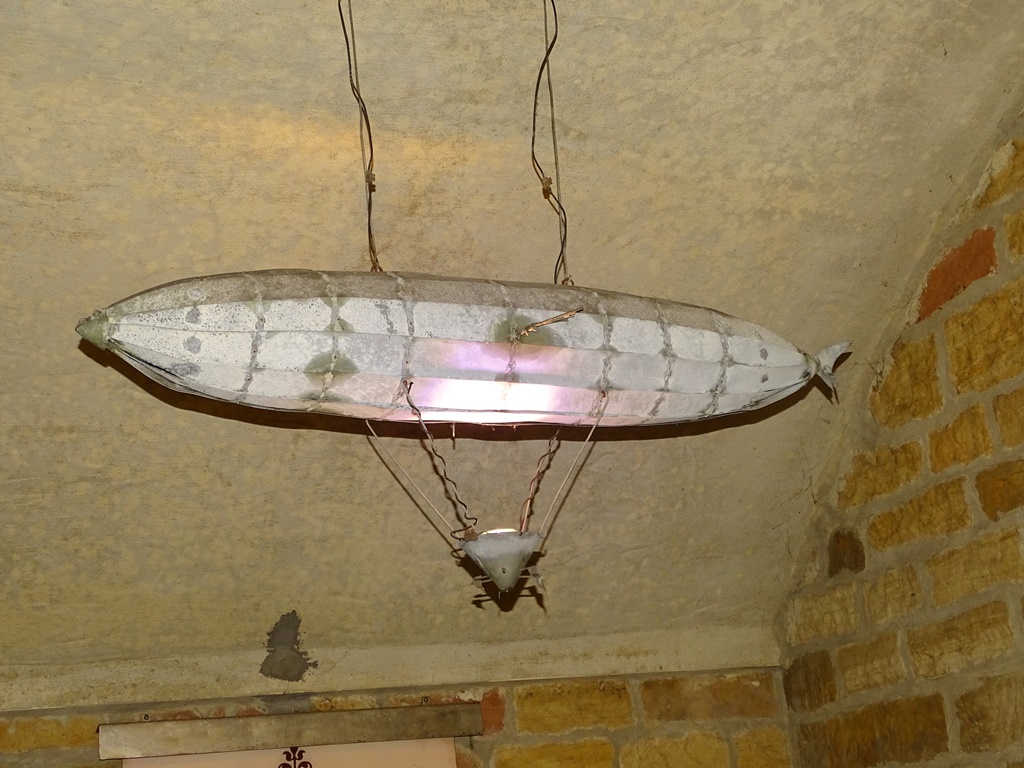 Fr018.jpg