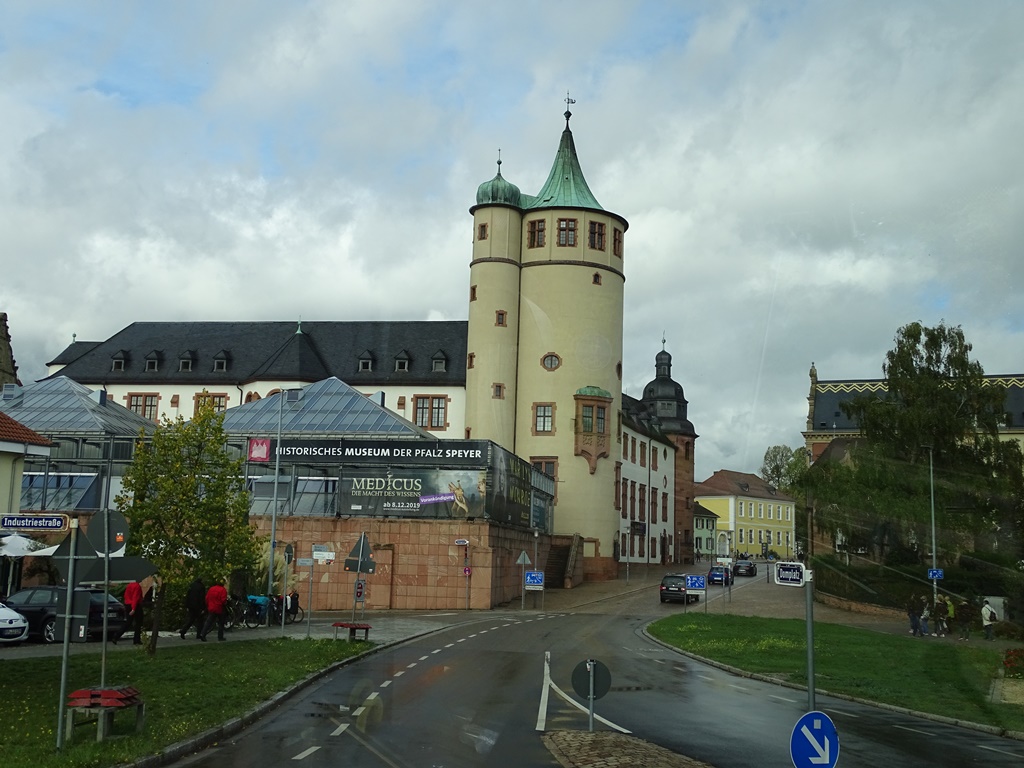 Sa084.jpg