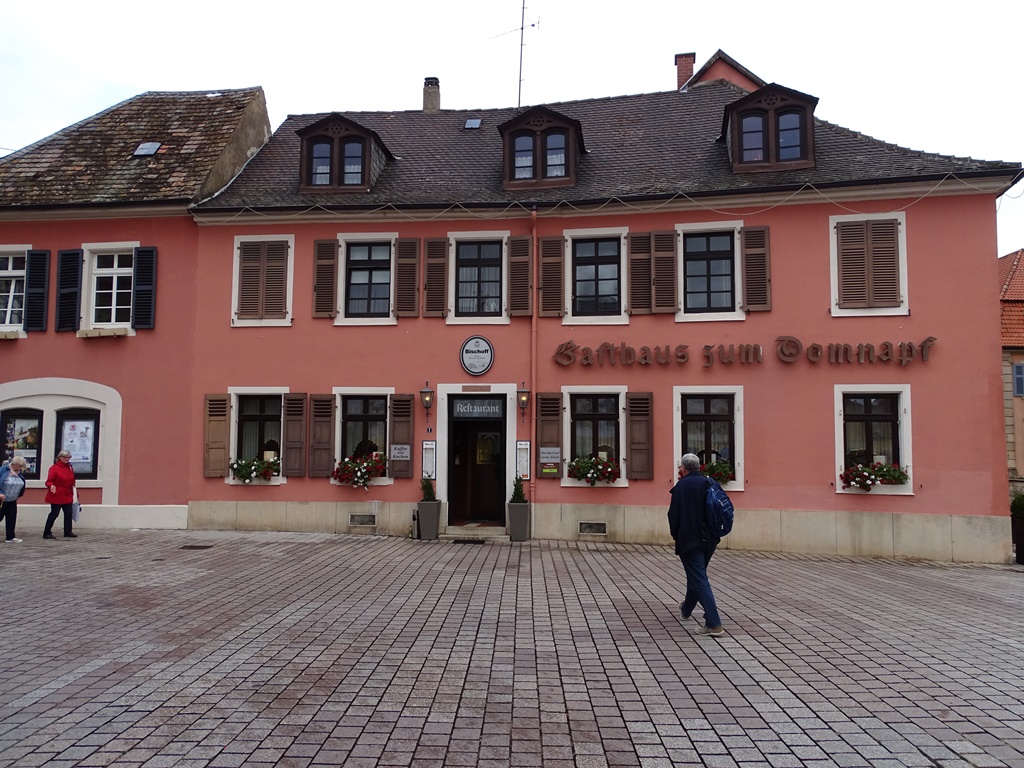Sa090.jpg